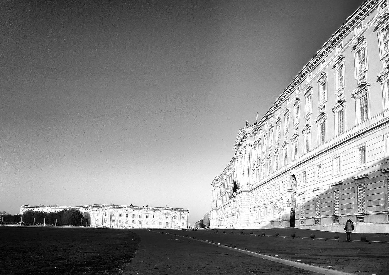 Artistic Charming House Hotel Caserta Exterior photo